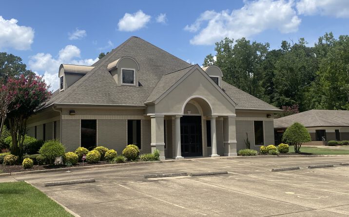Pictures of Office property located at 2910 Cypress Rd, Arkadelphia, AR 71923 for sales - image #1