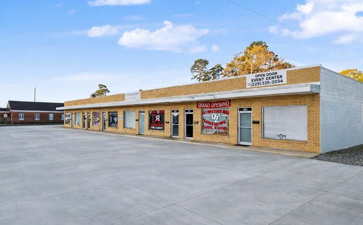 Pictures of Retail, Office, Mixed Use property located at 505 South Slappey Boulevard, Albany, GA 31701 for sales - image #1