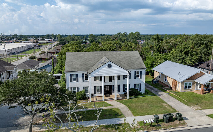 Pictures of Multifamily property located at 713 5th Ave SE, Moultrie, GA 31768 for sales - image #1