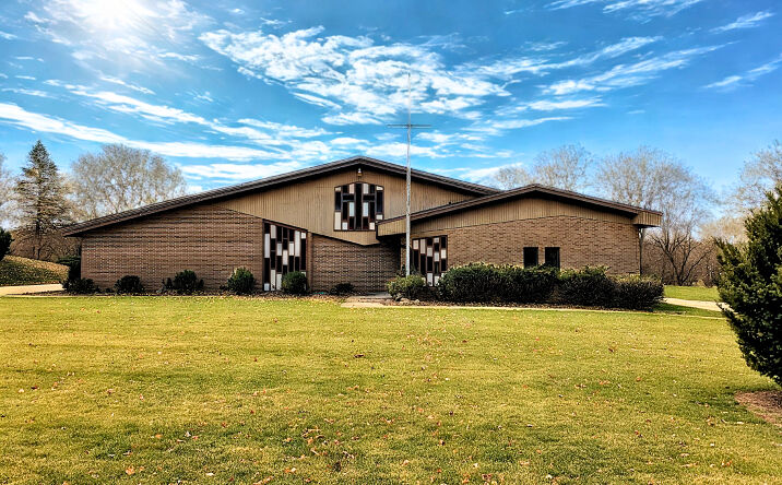 Pictures of Mixed Use, Special Purpose property located at 234 S HACKETT RD, WATERLOO, IA 50701-1660 for sales - image #1