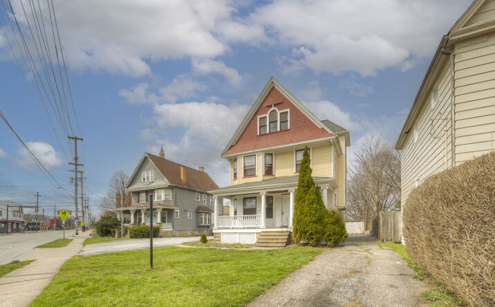 Pictures of Multifamily property located at 4432 Pearl Road, Cleveland, OH 44109-4225 for sales - image #1
