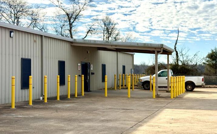 Pictures of Mixed Use, Office, Retail property located at 794 E Main St, Tupelo, MS 38804 for sales - image #1