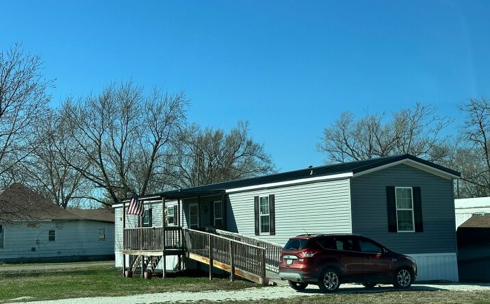 Pictures of Mobile Home Park property located at 224 E Hinton Ave, Moberly, MO 65270, 2726 Highway JJ, Moberly, MO 65270, 1206 S Morley St, Moberly, MO 65270 for sales - image #1