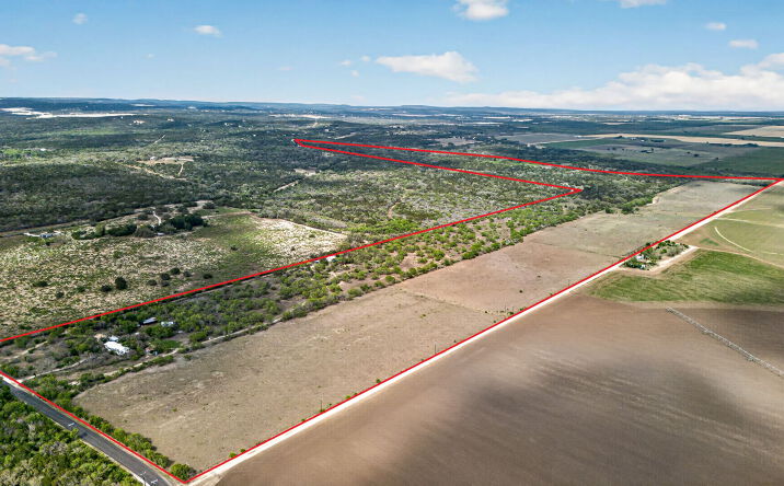 Pictures of Land, Mixed Use, Multifamily property located at 1151 Co Rd 2615, Rio Medina, TX 78066 for sales - image #1
