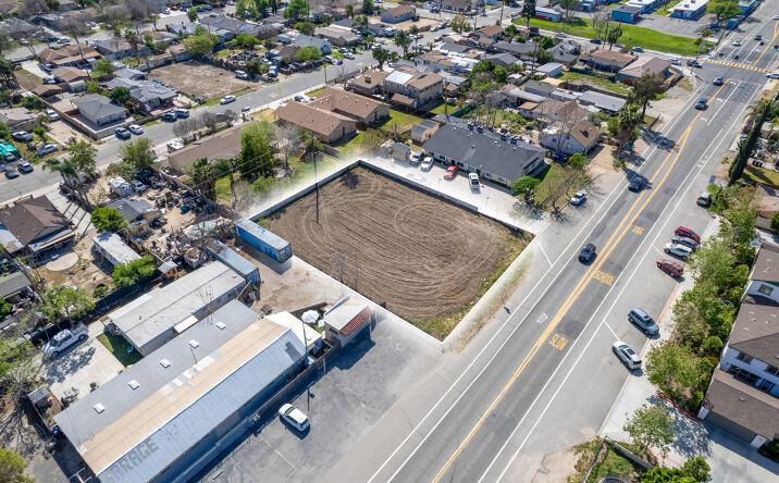 Pictures of Land property located at 5TH N E St, San Bernardino, CA 92401 for sales - image #1