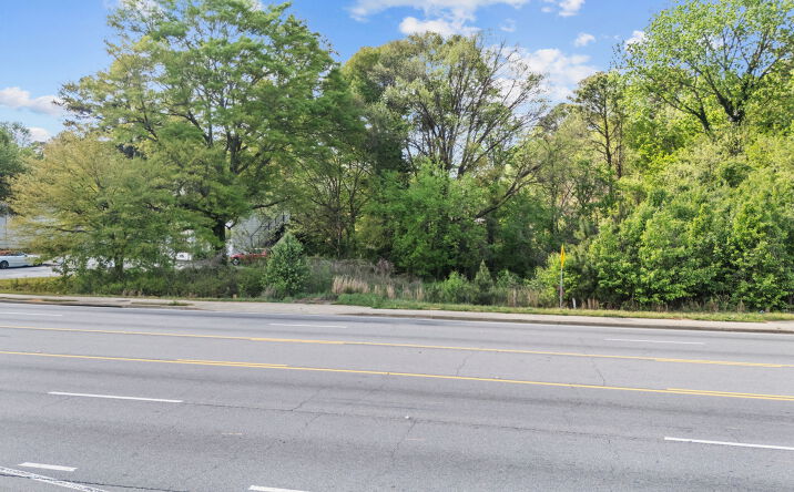 Pictures of Land property located at 4895 Lawrenceville Hwy, Lilburn, GA 30047 for sales - image #1