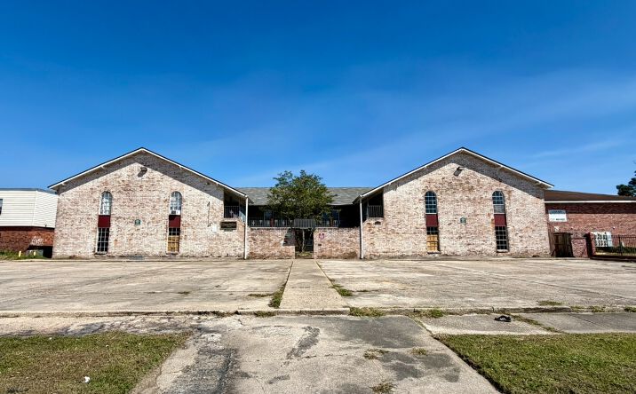 Pictures of Multifamily property located at 4718 Tigerland Ave / 4728 Y.A Tittle Ave, Baton Rouge, LA 70820 for sales - image #1