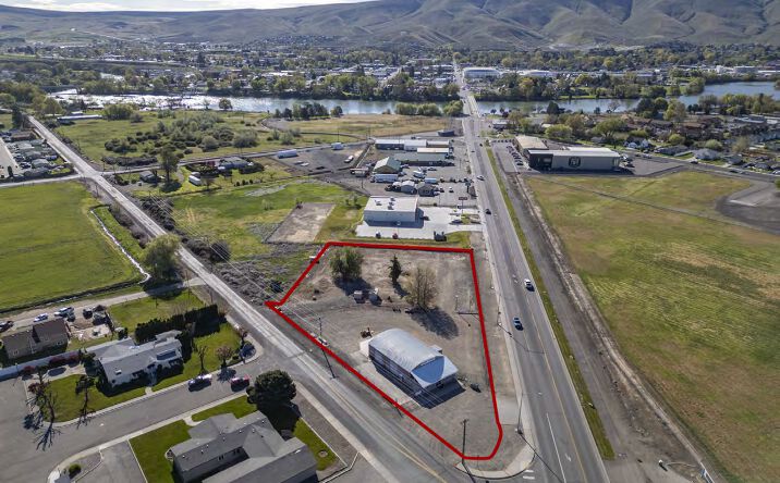 Pictures of Industrial property located at 391 Wine Country Rd, Prosser, WA 99350 for sales - image #1