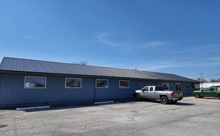 Pictures of Industrial, Office, Retail property located at 5467 N Main St Rd, Joplin, MO 64801 for sales - image #1