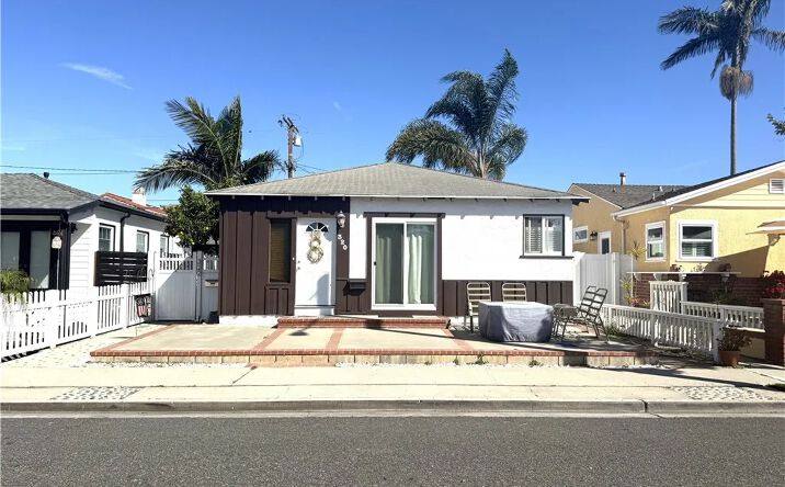 Pictures of Multifamily property located at 320 14th Street, Seal Beach, CA 90740 for sales - image #1