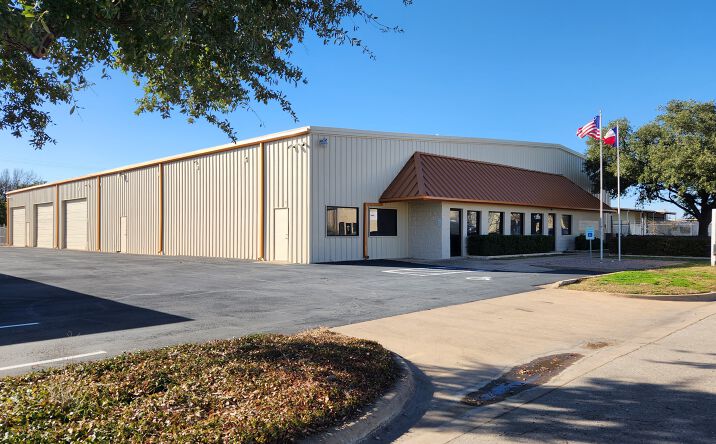 Pictures of Retail, Office, Industrial property located at 1304 West Industrial Boulevard, Round Rock, TX 78681 for sales - image #1