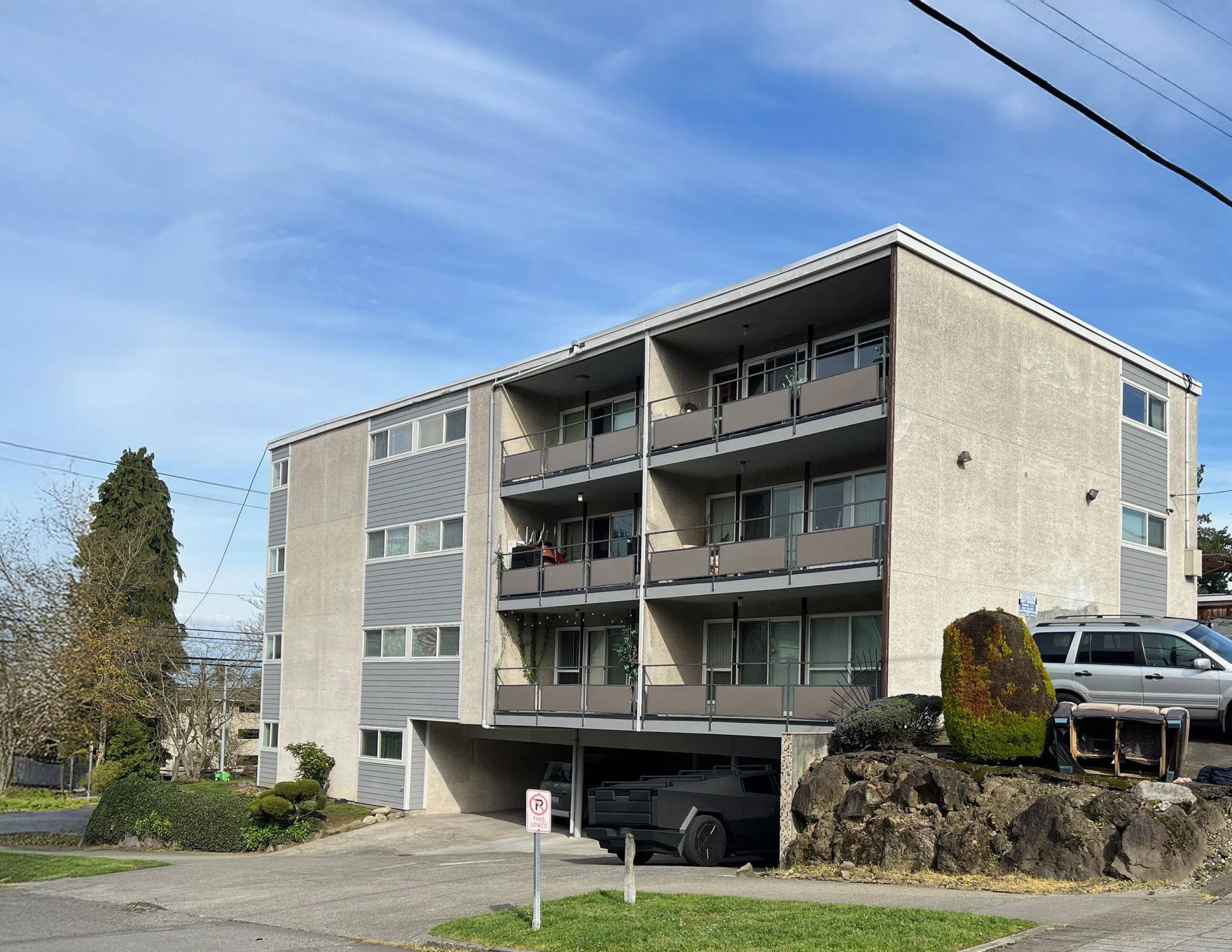 1340 12th Ave South  