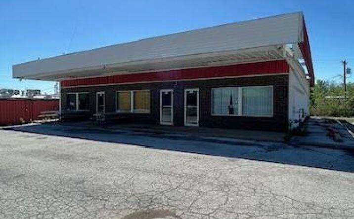 Pictures of Land, Special Purpose property located at 409 W Pine Street, Raymore, MO 64083 for sales - image #1