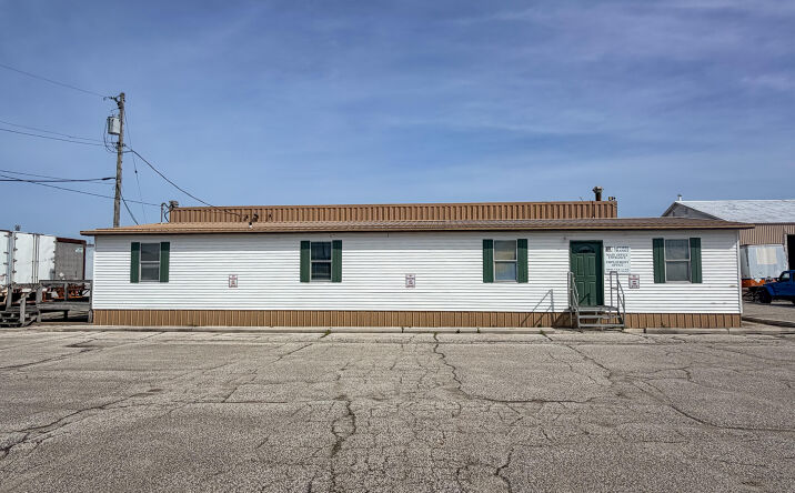 Pictures of Mixed Use, Retail, Industrial property located at 1157 E 150 N, La Porte, IN 46350 for sales - image #1
