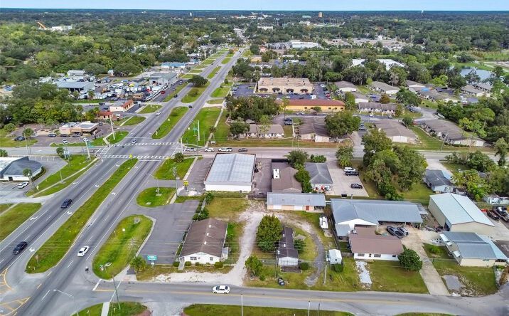 Pictures of Retail property located at 1319 S Woodland Boulevard, DeLand, FL 32720 for sales - image #1