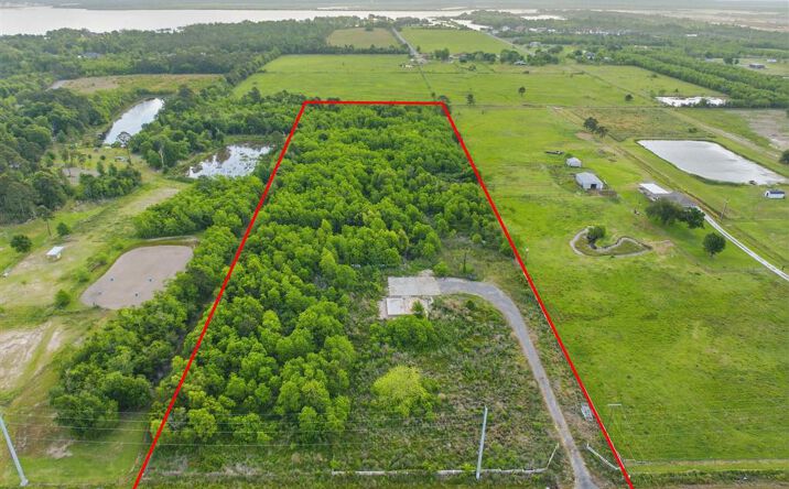 Pictures of Land property located at 7483 LA-27 S, Sulphur, LA 70665 for sales - image #1