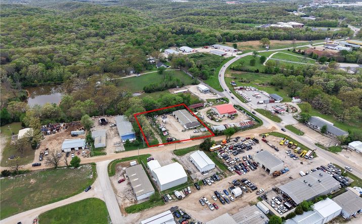 Pictures of Industrial property located at 3669 Kaiser Road, Kaiser, MO 65047 for sales - image #1