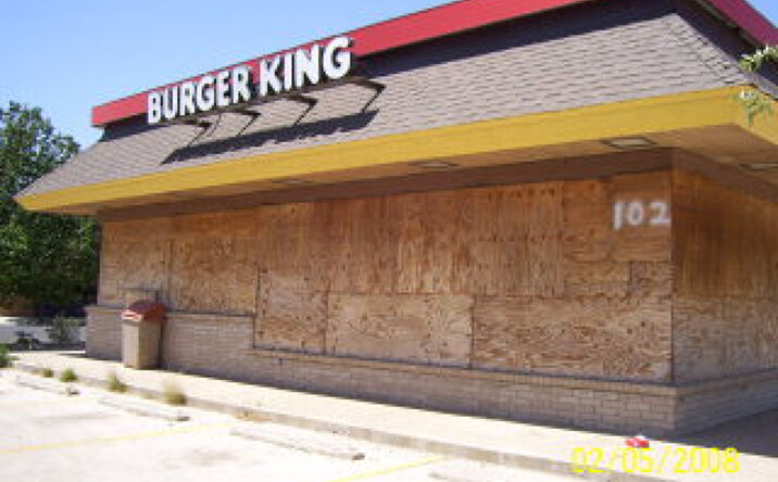 126 W Broadway St, Andrews