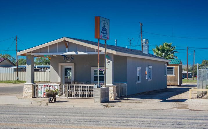 224 S US Hwy 385, Crane