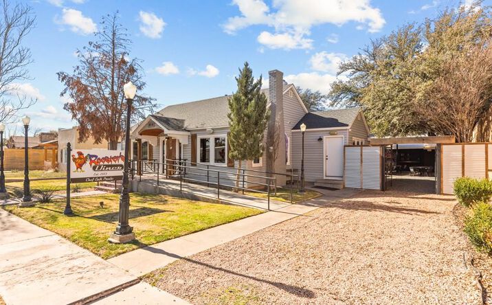 Pictures of Retail property located at 615 N Sam Houston Ave, Odessa, TX 79761 for sales - image #1