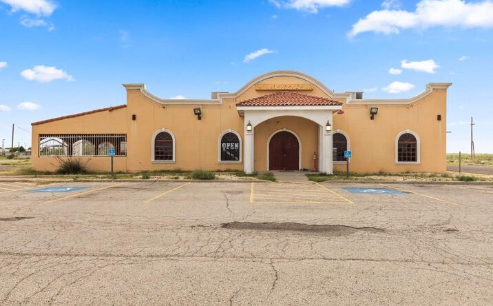 Pictures of Retail property located at 2977 Hwy 18, Fort Stockton, TX 79735 for sales - image #1