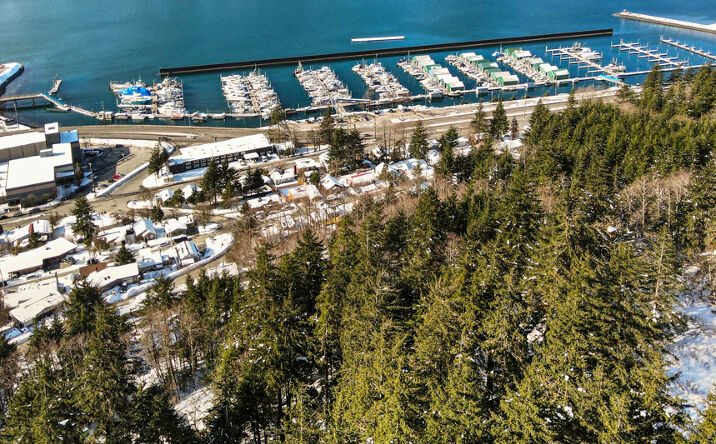 Pictures of Multifamily property located at 421 Judy Ln, Juneau, AK 99801 for sales - image #1