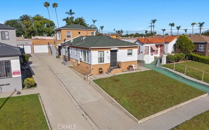Pictures of Multifamily property located at 7831 S Normandie, Los Angeles, CA 90044 for sales - image #1