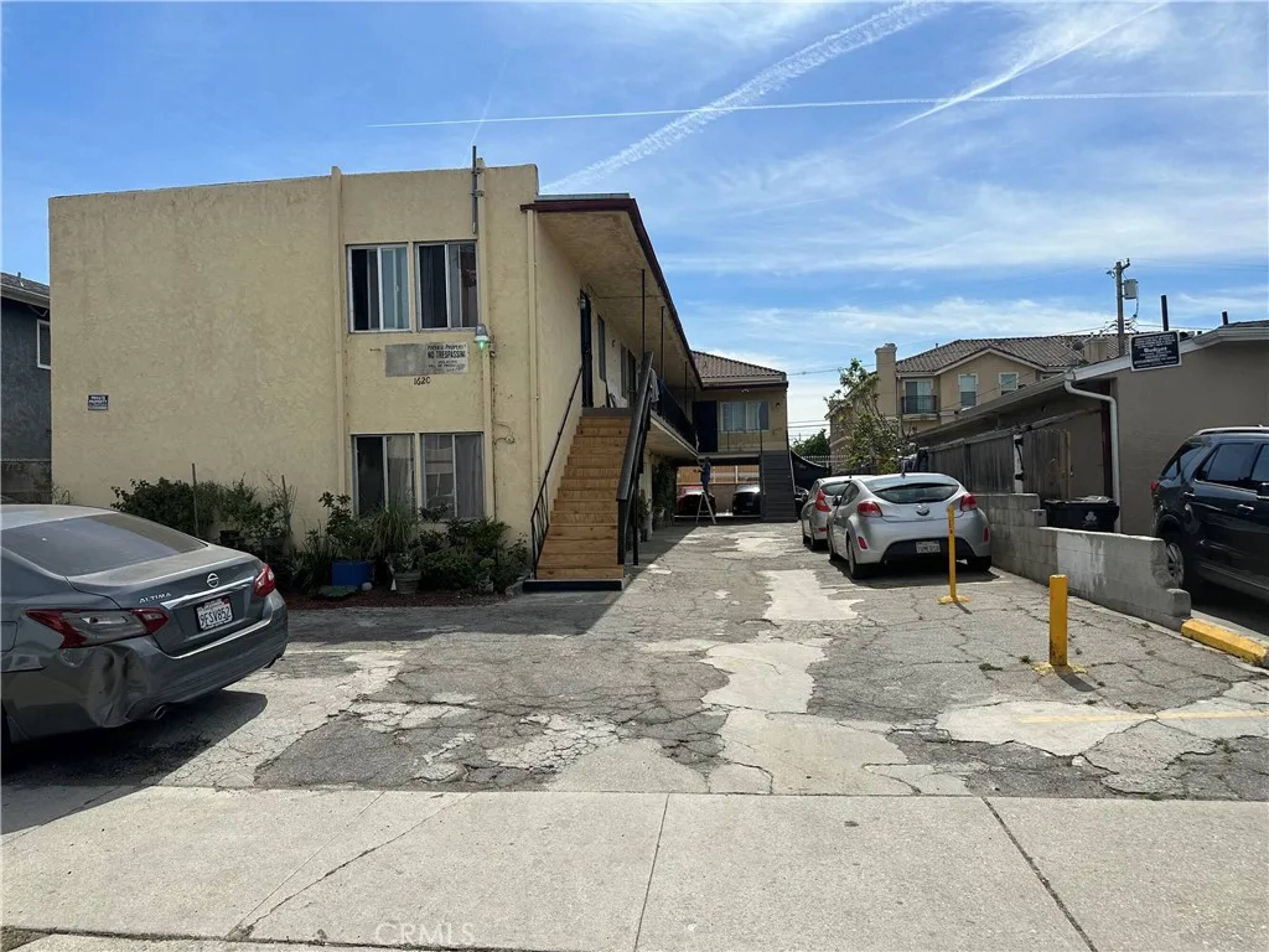 1620 W 206th  