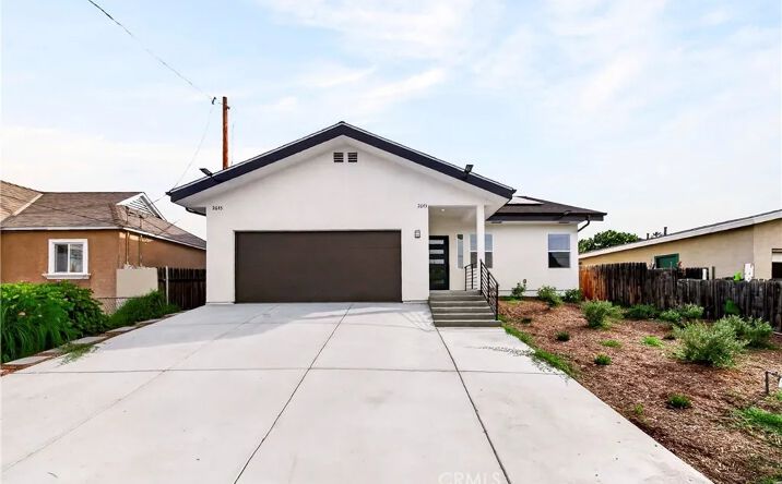 Pictures of Multifamily property located at 2643 10th Street, Riverside, CA 92507 for sales - image #1