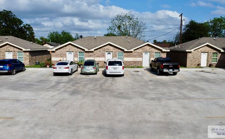 Pictures of Multifamily property located at 212 N 5th St, Donna, TX 78539 for sales - image #1