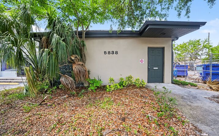 Pictures of Office property located at 5838 Main St, New Port Richey, FL 34652 for sales - image #1