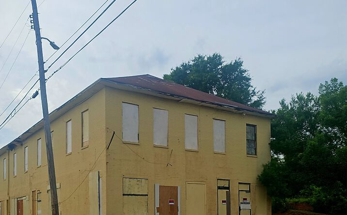 863 Grove St, Montgomery