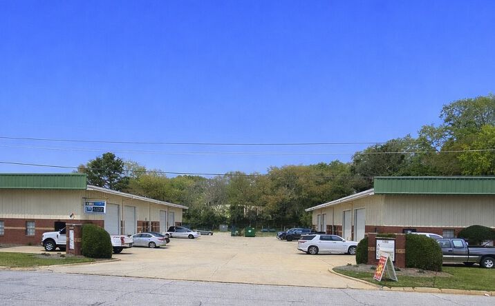 Pictures of Industrial property located at 1303 OLYMPIC CT SW, CONYERS, GA 30012-5257 for sales - image #1