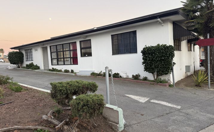 Pictures of Office property located at 846 Freedom Blvd, Watsonville, CA 95076 for sales - image #1