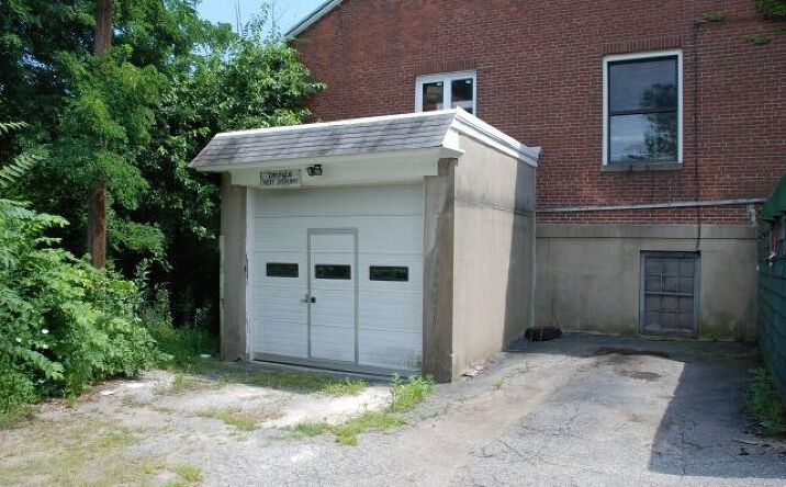 Pictures of Industrial, Mixed Use property located at 289 Congress Ave, Waterbury, CT 06708 for sales - image #1