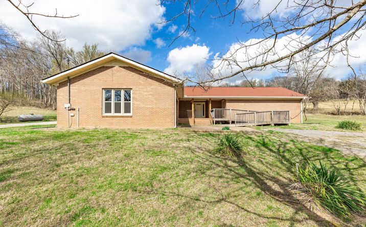 Pictures of Land property located at 4058 Old State Rd, Hampshire, TN 38461 for sales - image #1