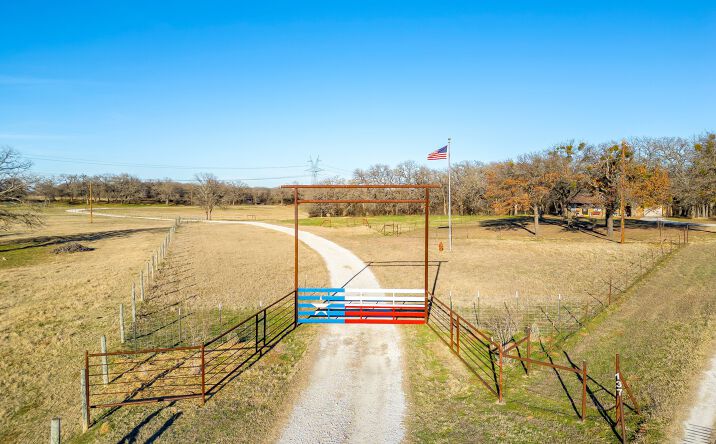 Pictures of Land property located at 39 Acres with Home in Wise County, Boyd, TX 78629 for sales - image #1