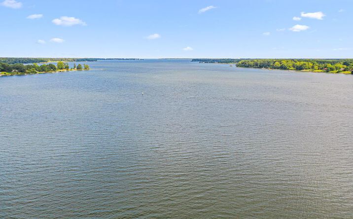Pictures of Retail property located at 975 Wilton Creek Rd, Hartfield, VA 23071 for sales - image #1