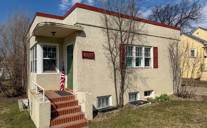 Pictures of Multifamily property located at 1020 N 7th St, Bismarck, ND 58501 for sales - image #1