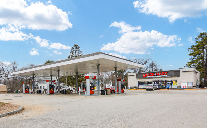 Pictures of Retail property located at 125 Loudon Rd, Concord, NH 03301 for sales - image #1