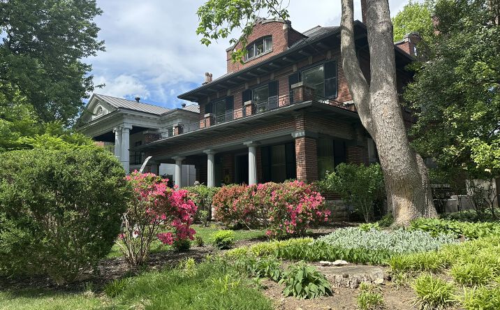 Pictures of Multifamily property located at 1241 Cherokee Rd, Louisville, KY 40204 for sales - image #1