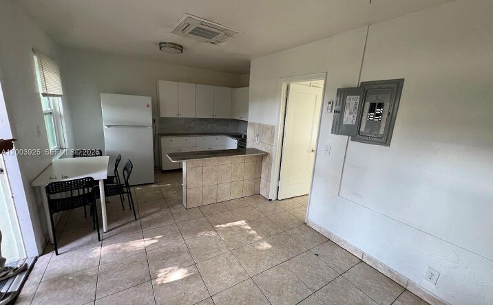 Pictures of Multifamily property located at 705-713 NE 3rd St # 9 #1-9, Hallandale Beach, FL 33009 for sales - image #1