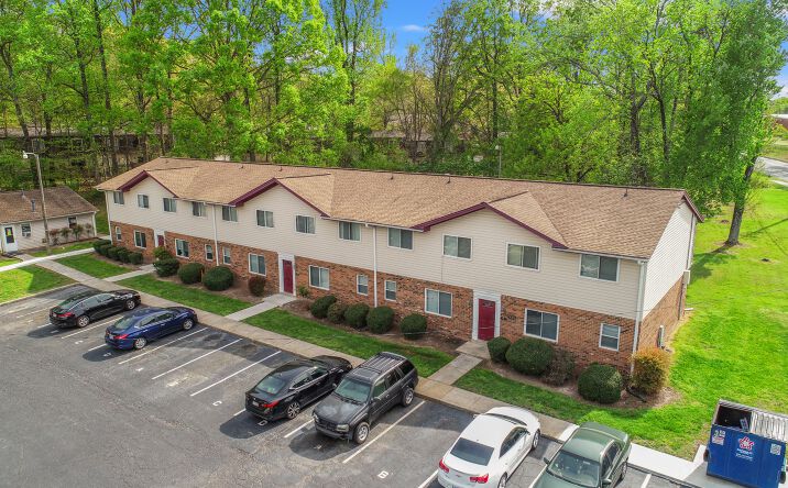 Pictures of Multifamily property located at 1611 Fairfax Rd, Greensboro, NC 27407 for sales - image #1