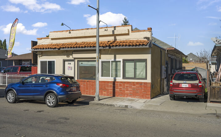 Pictures of Retail, Multifamily, Mixed Use property located at 899 W SAN CARLOS ST, SAN JOSE, CA 95126 for sales - image #1