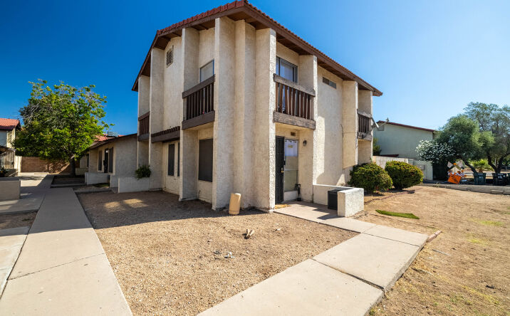 Pictures of Multifamily property located at 2440 E Waltann Ln, Phoenix, AZ 85032 for sales - image #1