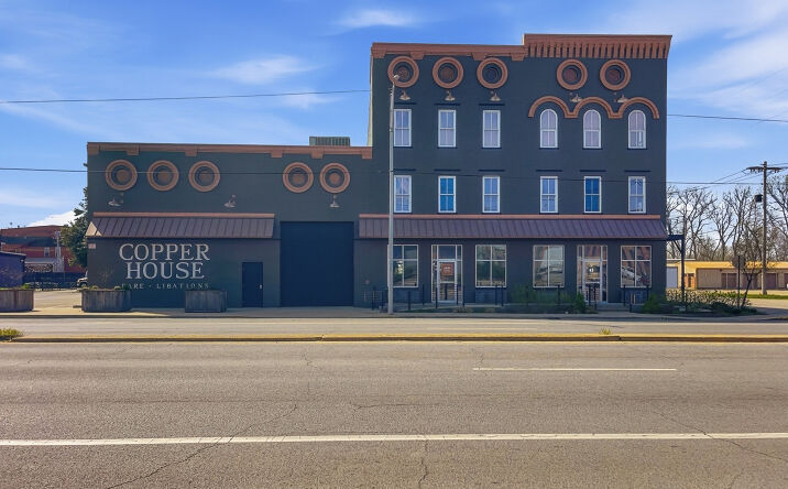 Pictures of Retail property located at 1430 W Franklin St, Evansville, IN 47710 for sales - image #1