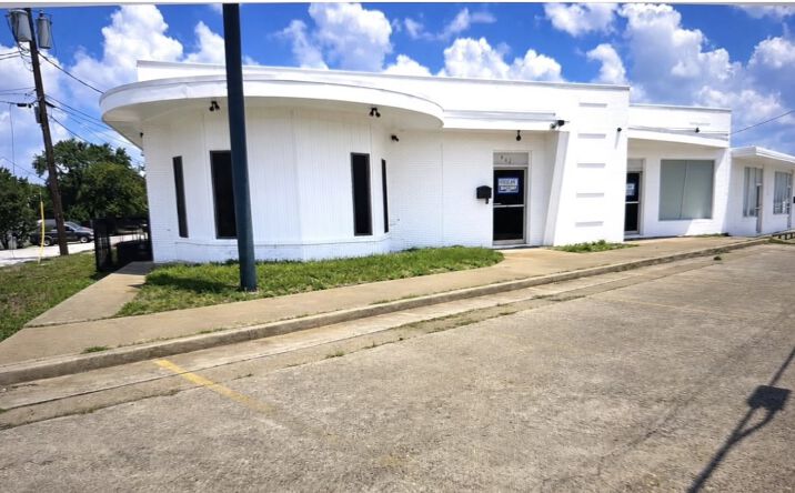 Pictures of Industrial, Land, Mixed Use, Office, Special Purpose property located at 604 Davis Street, Grand Prairie, TX 75050 for sales - image #1