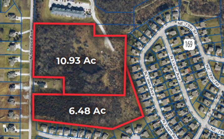 Pictures of Land property located at 7901 N Spruce Ave, Kansas City, MO 64119 for sales - image #1