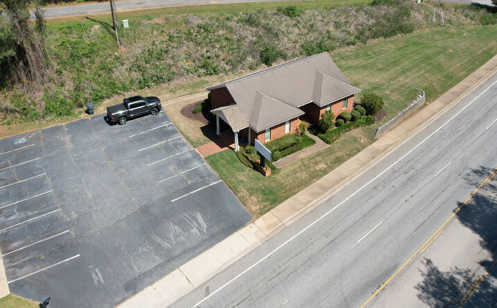 Pictures of Office property located at 5502 Reidville Road, Moore, SC 29639 for sales - image #1