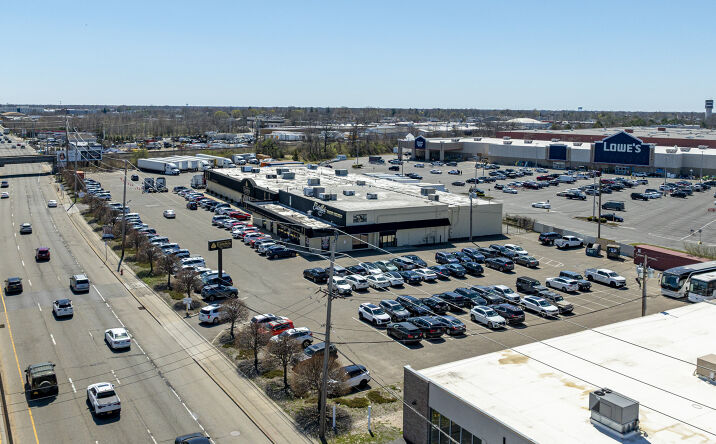 Pictures of Industrial, Retail property located at 1600 Broadhollow Rd, Farmingdale, NY 11735 for sales - image #1